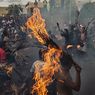 Mengenal Perang Api, Tradisi Umat Hindu di Lombok Sambut Nyepi 