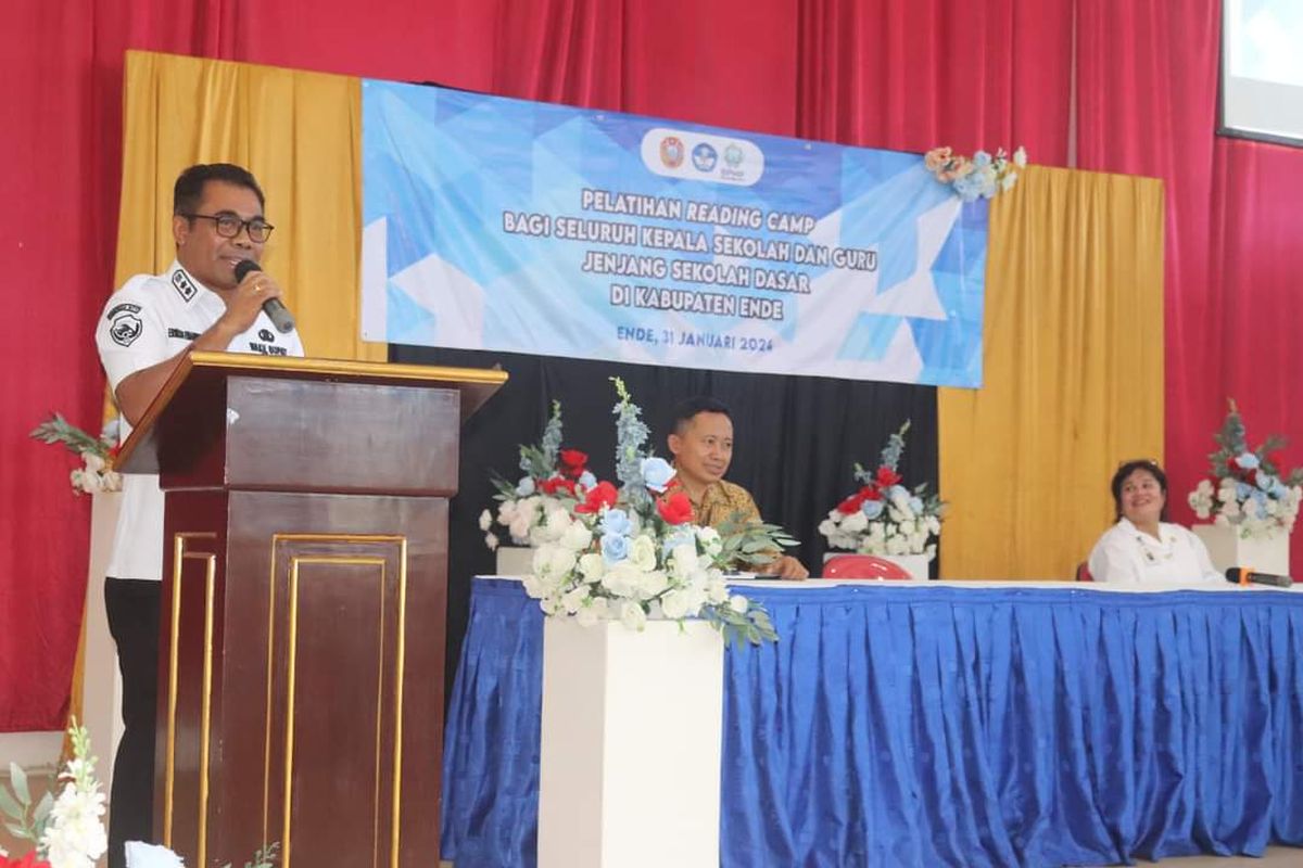 Dinas Pendidikan dan Kebudayaan (Disdikbud) Kabupaten Ende selenggarakan reading camp untuk meningkatkan literasi pada anak di Gedung Ristella, Kabupaten Ende, Rabu (31/1/2024).
