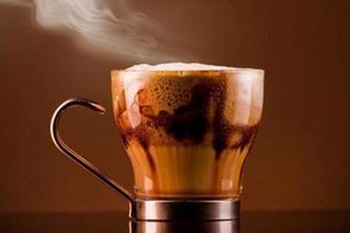 Cokelat panas memiliki kadar antioksidan lebih banyak daripada kopi, anggur merah, atau teh hijau. 