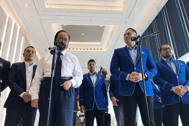 Ketua Umum Partai Demokrat Agus Harimurti Yudhoyono (AHY) mengunjungi Ketua Partai Nasdem Surya Paloh di Nasdem Tower, Gondangdia, Menteng, Jakarta, Kamis (23/6/2022). 