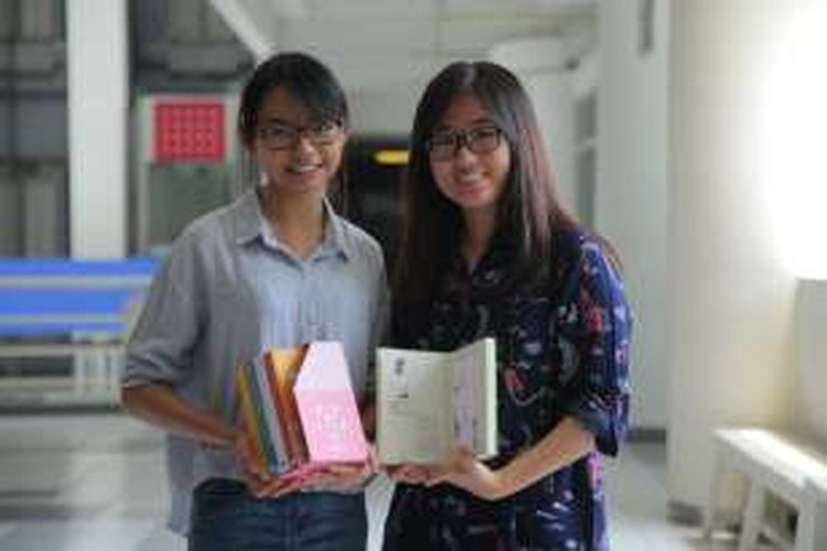 Hana Setiono Oei dan Jovita Christina Tandono pembuat novel berisi pembalut wanita.
