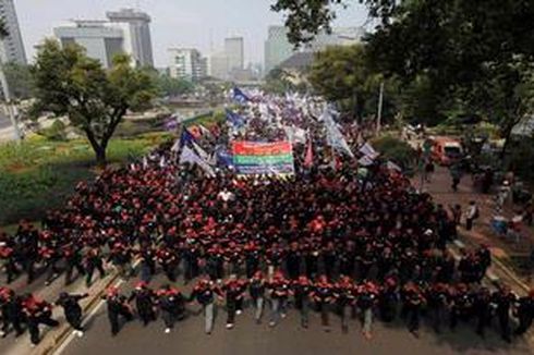 15 Ribu Personel Polisi Jaga Aksi Buruh di Ibu Kota