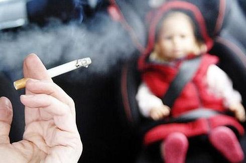 Sulitnya Menghilangkan Bau Rokok di Mobil Hingga Tuntas