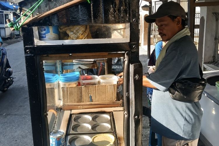 Kisah Japra, Pedagang Martabak Mini di Eretan Wetan Indramayu yang Menolak Kalah oleh Bencana Banjir Rob