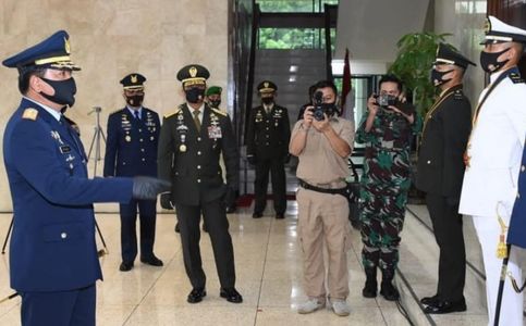 'Millennial' Military Officers Told to Fight Cyberspace Radicalism in Indonesia