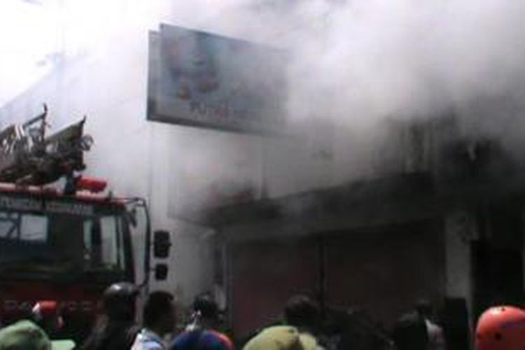 Kebakaran di Solo, Rabu (23/4/2014). 