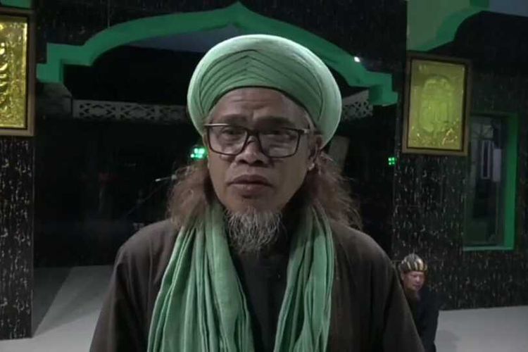 Pimpinan jemaah An Natsir Kabupaten Gowa, Sulawesi Selatan menjelaskan perihal metode penetapan 1 Ramadhan 2023. 