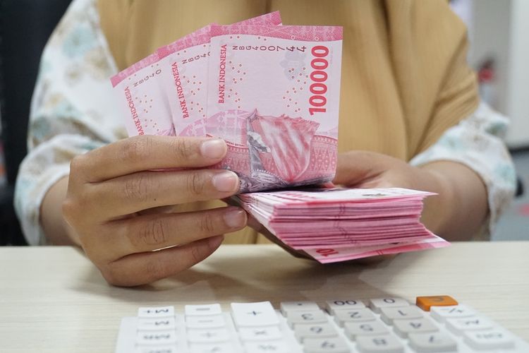 Cara tarik tunai tanpa kartu ATM BRI dengan mudah dan biayanya