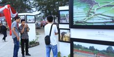 Mendes PDTT Buka Pameran Foto Desa 2018 di Pantai Panjang