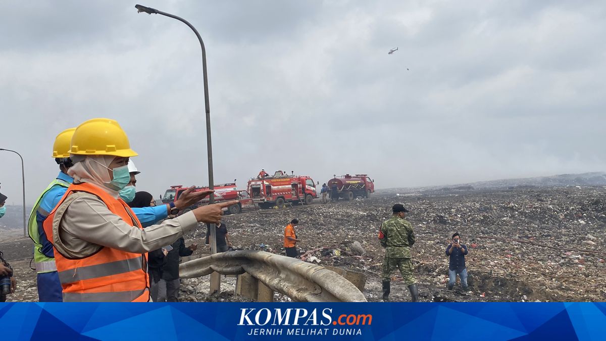 Kebakaran TPA Supit Urang Malang Meluas Jadi 15 Hektare, Helikopter Dikerahkan
