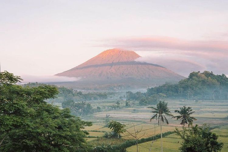 Pemandangan Gunung Agung di Bukit Cinta Pangi, Karangasem, Bali