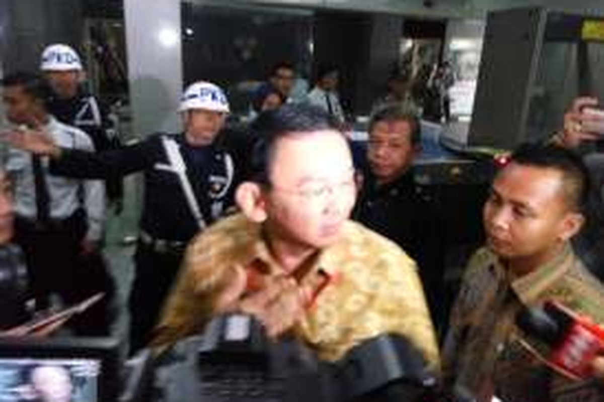 Gubernur DKI Jakarta, Basuki Tjahaja Purnama alias Ahok, tiba di Gedung MK, Jakarta Pusat, Senin (22/8/2016).