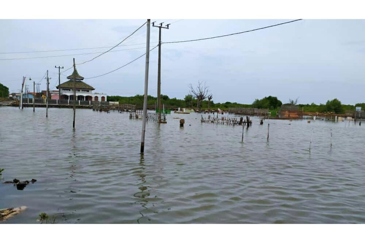 Banjir rob di Kecamatan Muaragembong, Kabupaten Bekasi, Kamis (22/10/2020).