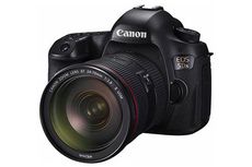 Canon Resmikan Kamera DSLR 50 Megapiksel