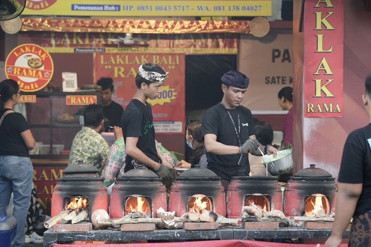 Kue Laklak Bali Rama.
