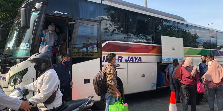 Pergerakan penumpang bus antarkota antarprovinsi (AKAP) paska Lebaran belum terjadi secara signifikan di Terminal Kalideres, Jakarta Barat, pada Kamis (5/5/2022)