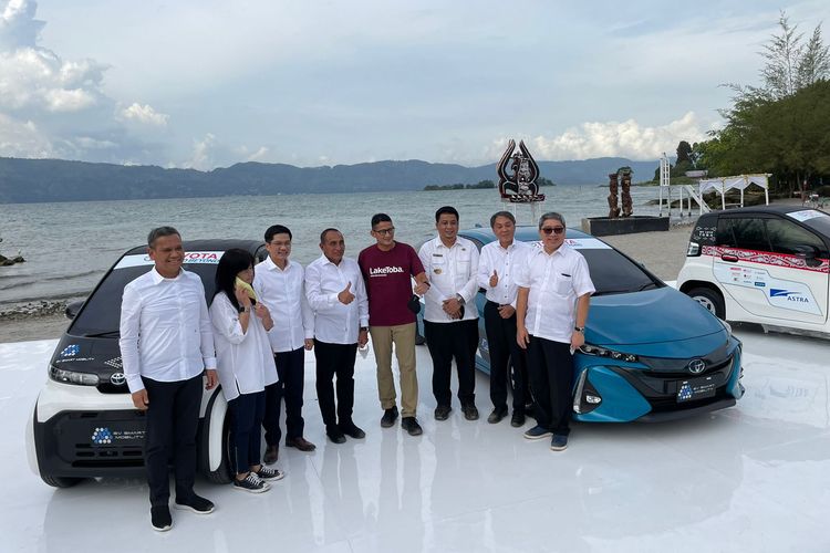 Toyota EV Smart Mobility Project di Danau Toba