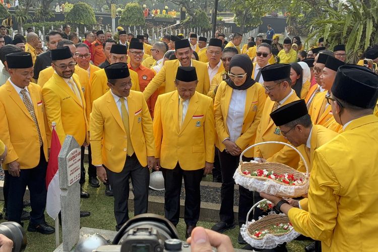 Ahead of the 62nd Anniversary of Golkar, Bahlil Visits TMP Kalibata