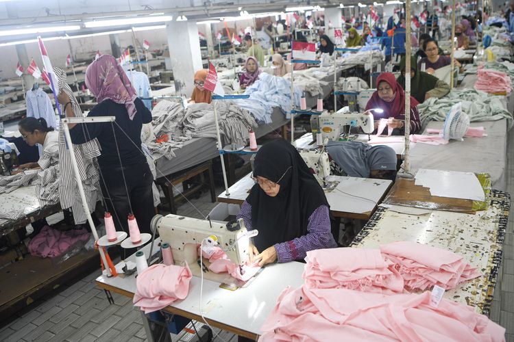 Perlindungan Konsumen Fondasi Pertumbuhan Ekonomi 