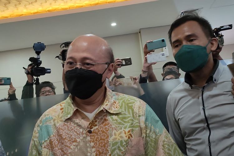 Motivator Mario Teguh mendatangi Gedung Bareskrim Polri, Jakarta, Kamis (10/11/2022) terkait kasus penipuan berkedok robot trading aplikasi Net89.