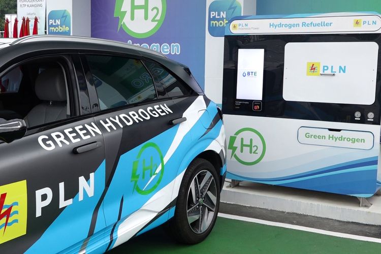 Hydrogen Refueling Station (HRS) atau stasiun pengisian kendaraan hidrogen pertama di Indonesia yang berlokasi di Senayan, Jakarta milik PLN Indonesia Power