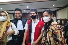Isak Tangis dan Penyesalan Terdakwa Pengeroyok Ade Armando di Depan Hakim, Memohon Keringanan Hukuman