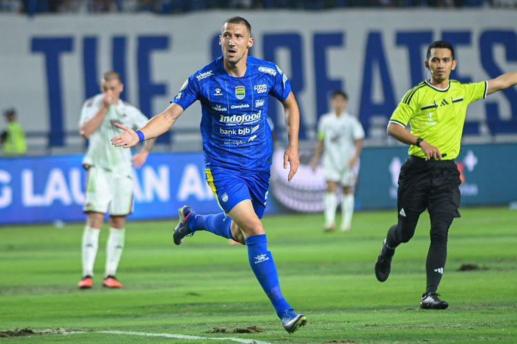 Duel Persib Bandung vs PSM Makassar di Stadion Gelora Bandung Lautan Api, Minggu (6/9/2026), pada pekan pertama Super League 2026-2027.