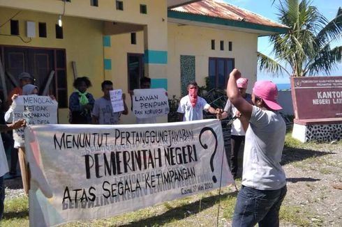 Protes Pembagian BLT, Warga di Maluku Tengah Segel Kantor Desa