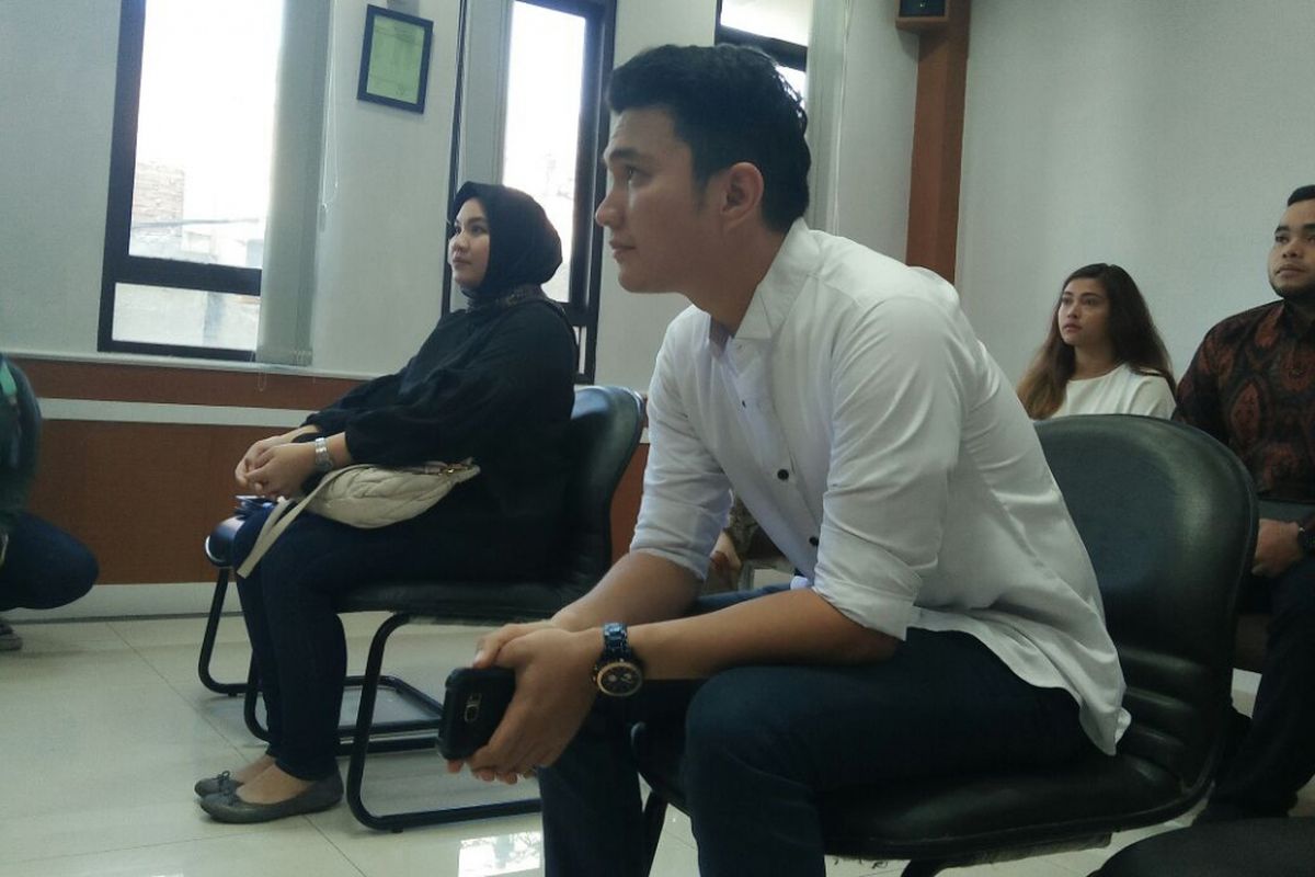 Aldi Taher dan Georgia Aisyah menjalani sidang mediasi perceraian mereka di Pengadilan Agama Jakarta Pusat, Senin (20/11/2017).