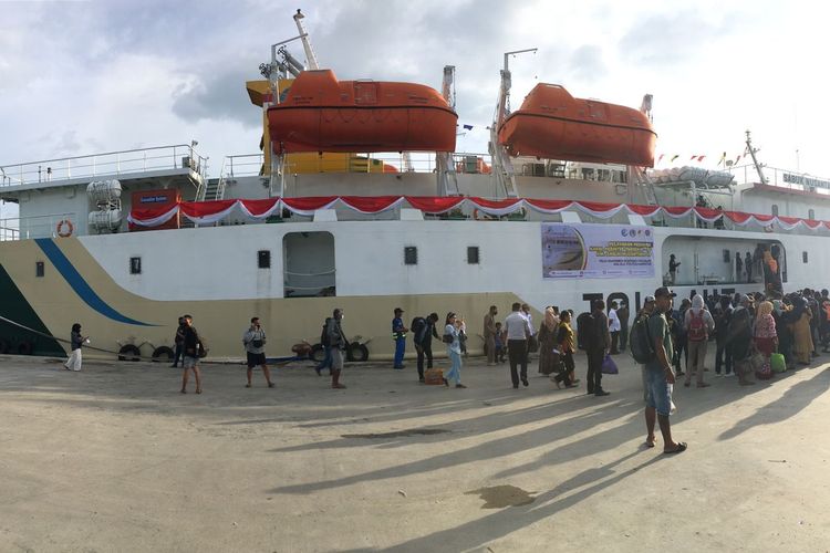 KM Sabuk Nusantara 89, kapal perintis yang telah diresmikan Kementerian Perhubungan untuk konektivitas antara Sulawesi Tengah dan Kalimantan dengan melayani rute Palu-Samarinda-Bontang-Ogoamas-Malala-Tolitoli-Maratua.