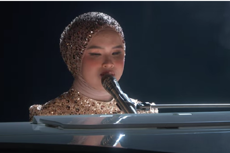 Penyanyi Putri Ariani saat tampil dalam babak semifinal America's Got Talent 2023, Selasa (5/9/2023) waktu setempat.