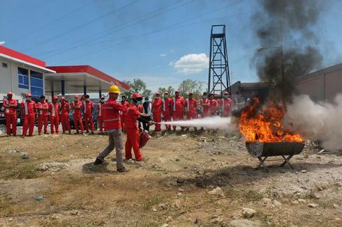 Mobil Terbakar Tiba-tiba, Begini Cara Benar Menggunakan APAR