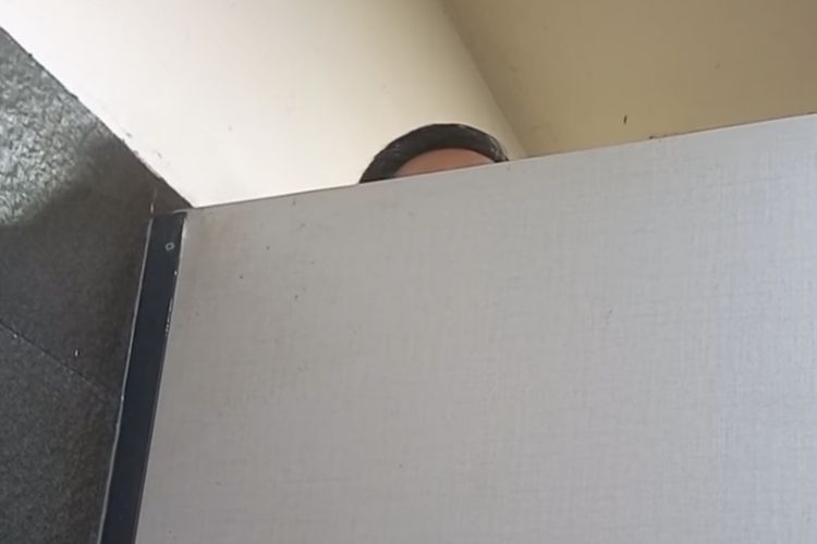 Pria Intip Sesama Pria di Toilet Mal Bekasi, Pelaku Dibawa ke Pos Keamanan
