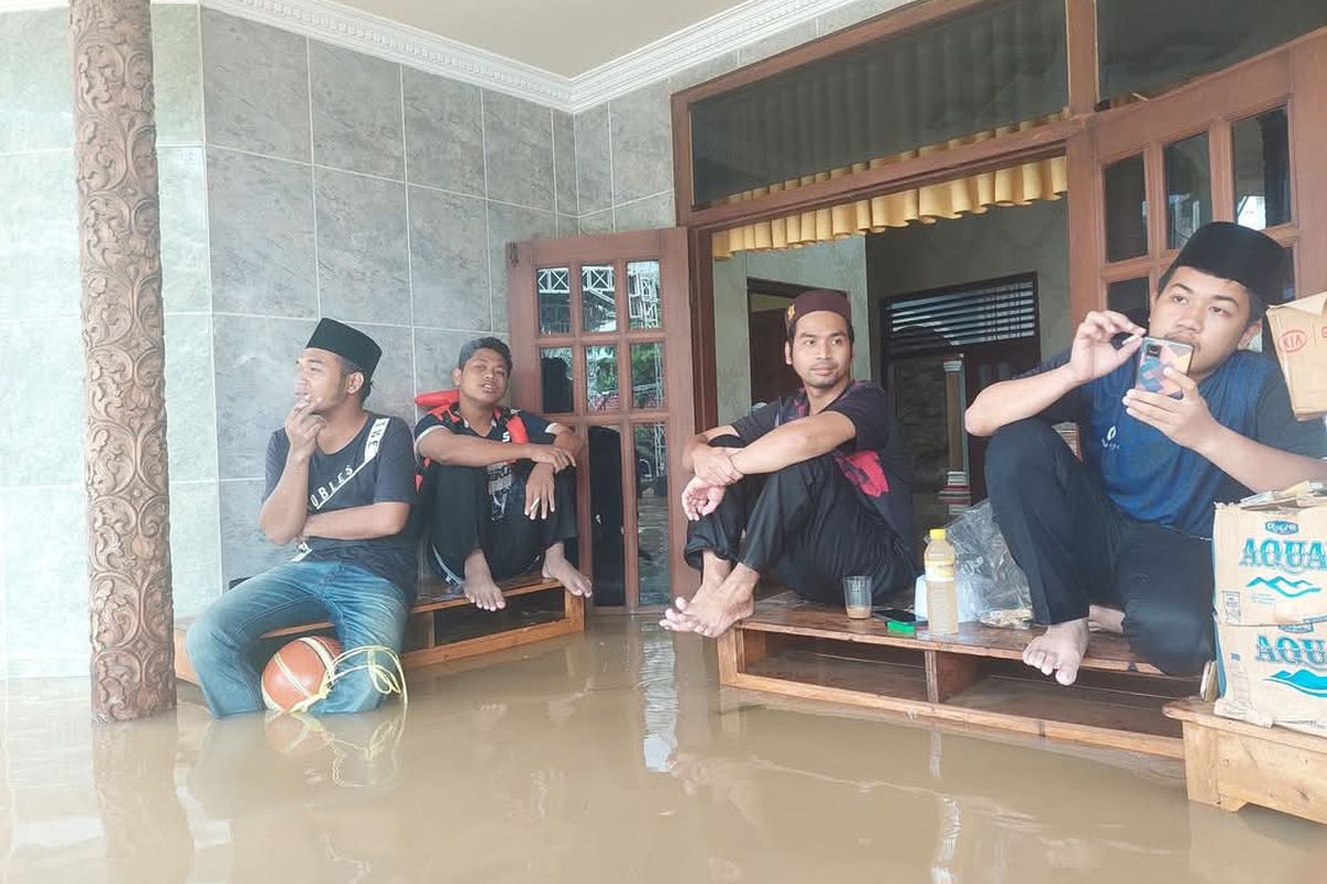 Banjir Merendam Pondok Pesantren dengan 2.200 Santri di Kebumen 