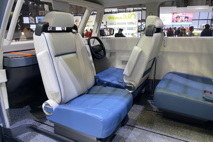 Toyota X-Van Gear Concept