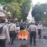 Aksi Tolak UU Omnibus Law di Surabaya Anarkis, Polisi Bubarkan Paksa