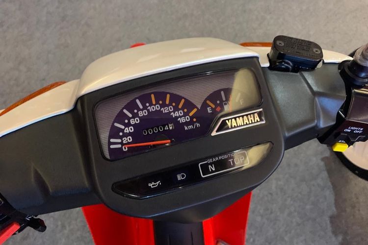 Yamaha F1ZR Marlboro Edition dengan odometer baru 4 Km