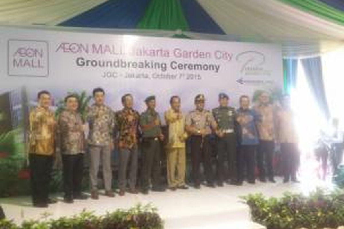 Pencanangan Aeon Mall di Jakarta Garden City, Jakarta Timur, Rabu (7/10/2015).