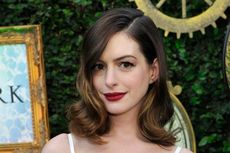 Anne Hathaway Ingin Jadi Catwoman Lagi