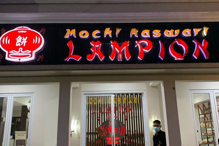 Ilustrasi depan toko Mochi Lampion di Sukabumi. 