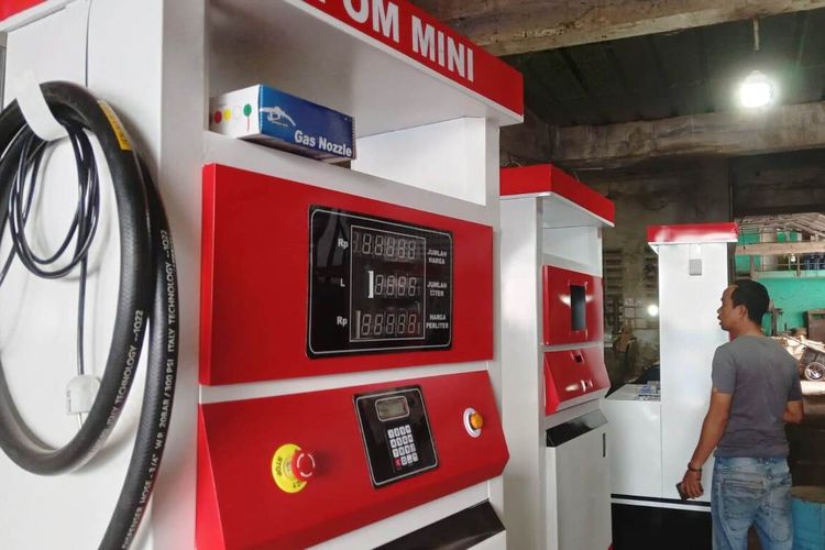 Produksi mesin pom mini di Cianjur, JaWa Barat, turut terdampak kenaikan harga BBM bersubsidi