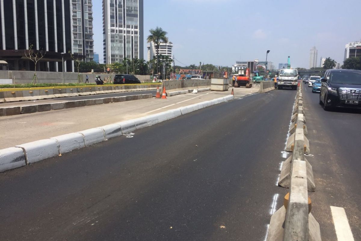 Sejumlah maskot Asian Games yang sebelumnya dipajang di sepanjang Jalan Sudirman selama even Asian Games 2018 berlangsung, tak lagi ada di lokasi. Inasgoc dan pihak Pemprov DKI Jakarta melalui Dinas Olahraga dan Pemuda DKI Jakarta tidak mengetahui siapa yang memindahkan maskot tersebut, Rabu (5/9/2018). 