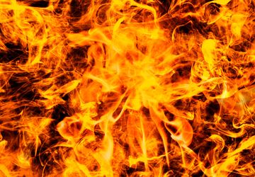 6 Cara Menjaga Rumah dari Bahaya Kebakaran