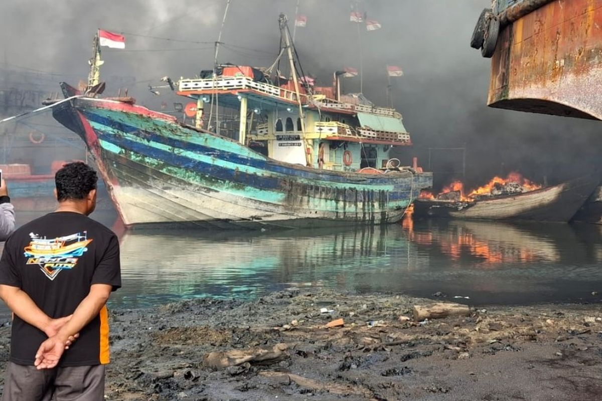 Kebakaran Kapal Nelayan di Tegal Kembali Terjadi, Penyebab Masih Diselidiki