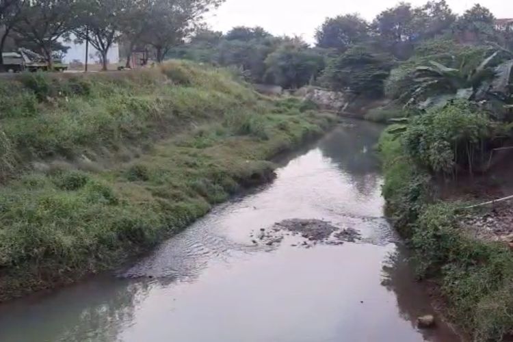 Kali Jaletreng di kawasan Serpong, Tangerang Selatan