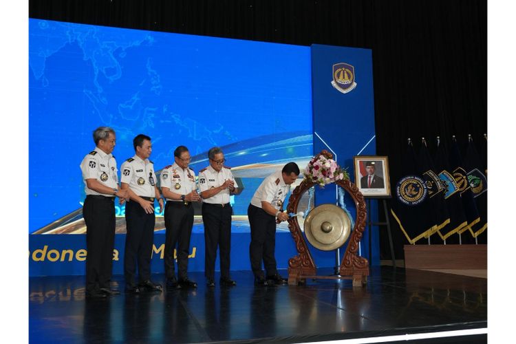 Mengusung tema Optimalisasi Layanan, Penegakan Hukum, dan Infrastruktur dalam Mewujudkan Ekosistem Digital Keimigrasian, Rapat Koordinasi Pimpinan Tinggi Imigrasi Tahun 2026 menjadi wadah penyelarasan strategi transformasi institusi dengan tujuan meningkatkan standar layanan imigrasi dan mendukung prioritas nasional 