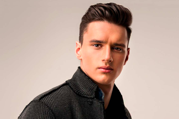 Gaya Rambut Pria Quiff Paling Populer, Ini Cara Menatanya biar Keren