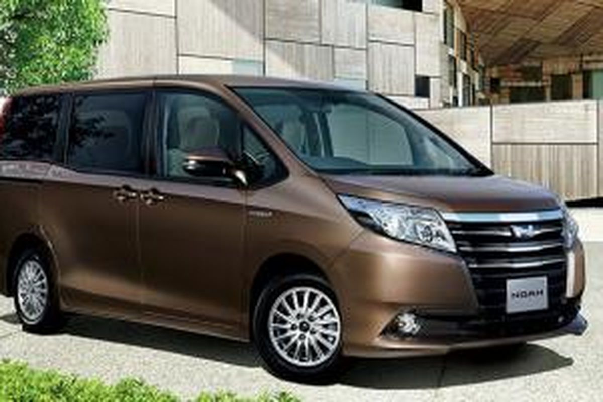 Toyota Noah atau di Indonesia NAV-1 baru, dijual Rp 257-345 juta.