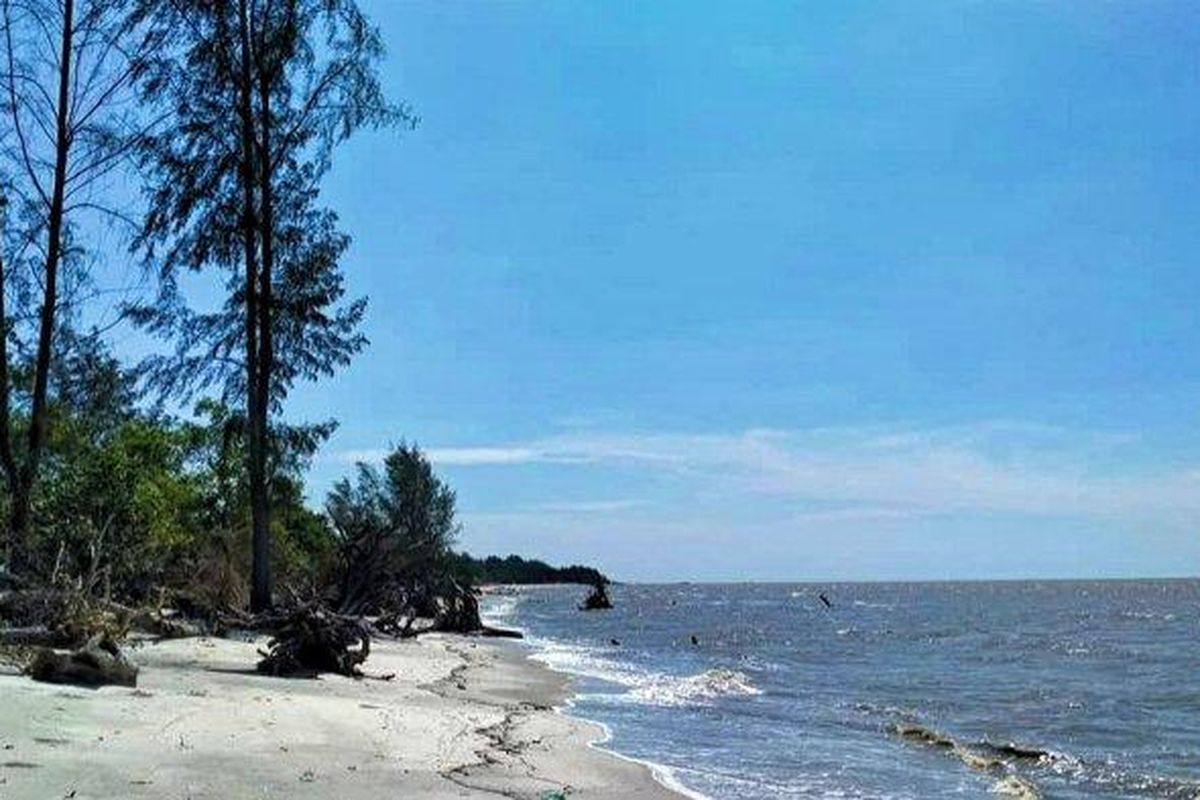 Pantai Klang, salah satu pantai di sekitar Medan tepatnya di Kabupaten Serdang Bedagai.