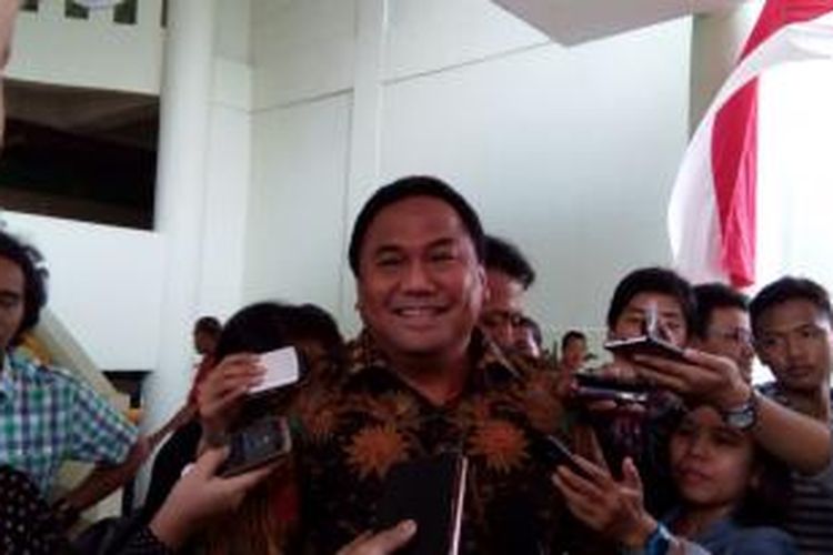 Bos Panasonic Gobel Indonesia, yang juga eks Menteri Perdagangan Rachmat Gobel meninjau Pasar Kramat Jati bersama Menteri Perdagangan Thomas Lembong, Selasa (18/8/2015).